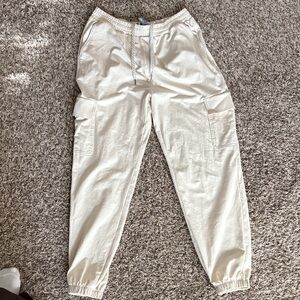Women’s cream vuori Cargo Pants